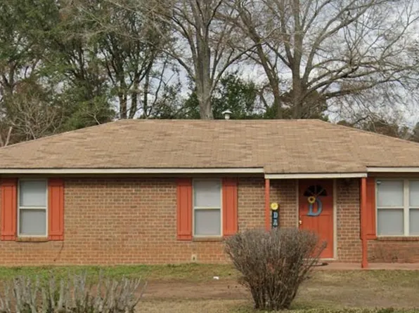2711 Astoria Dr, Albany, GA 31701