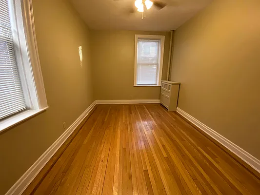 Rented by Contact Realty | media 7