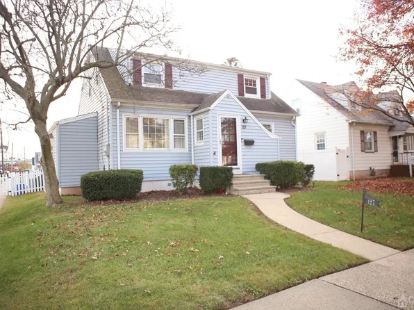 127 E Cherry St, Carteret, NJ 07008