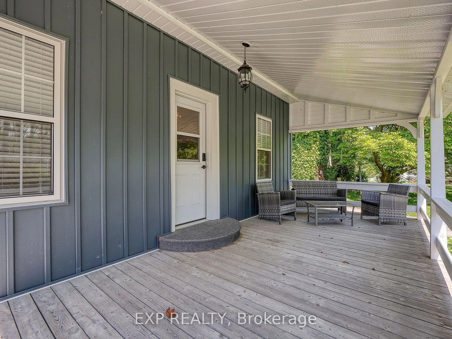 3 bed, $2,100 — Photo 4