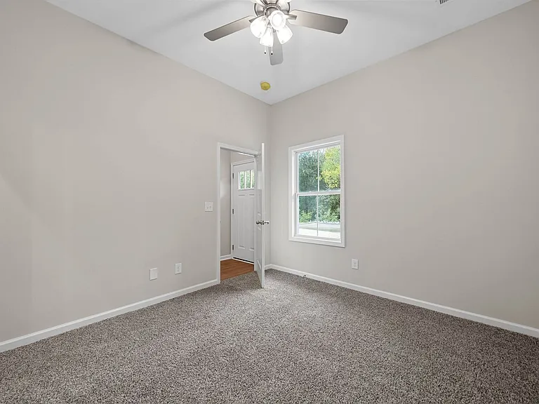 329 Cedar Ct — Photo 14