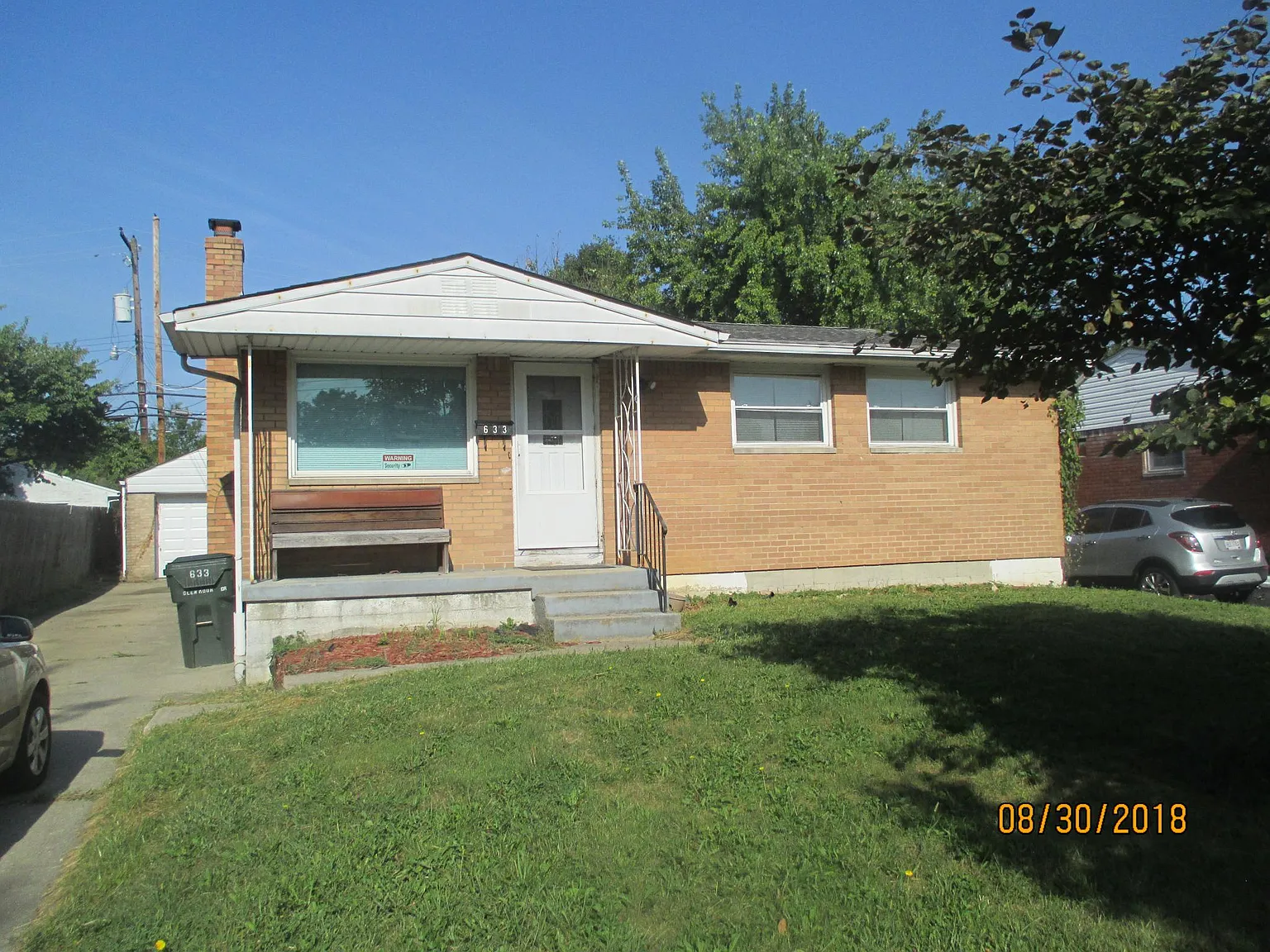 633 Glenmoor Dr photo 1