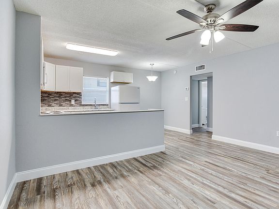 2nd image of 4310 W North B St APT 13