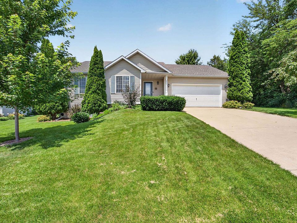 1st image of 837 Vista Ridge Dr