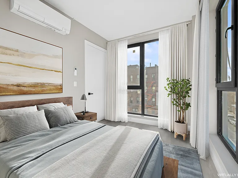 1020 Rogers Ave #7K — Photo 1