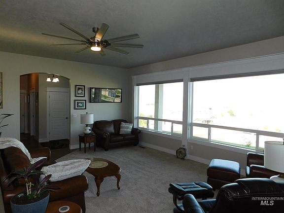 3rd image of 17294 Maple River Ct
