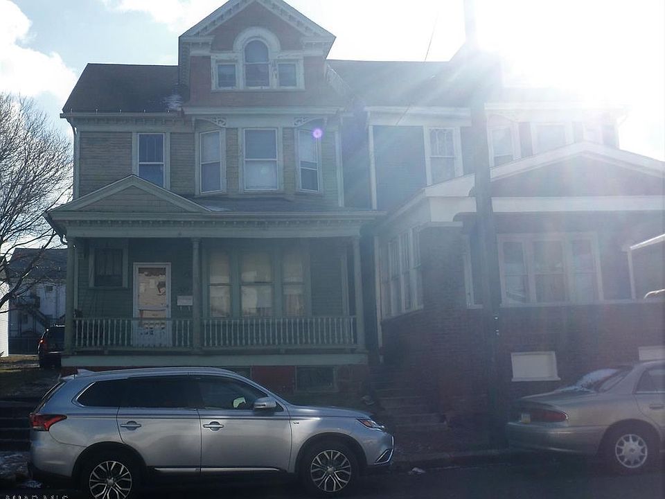 2nd image of 327 3rd Ave