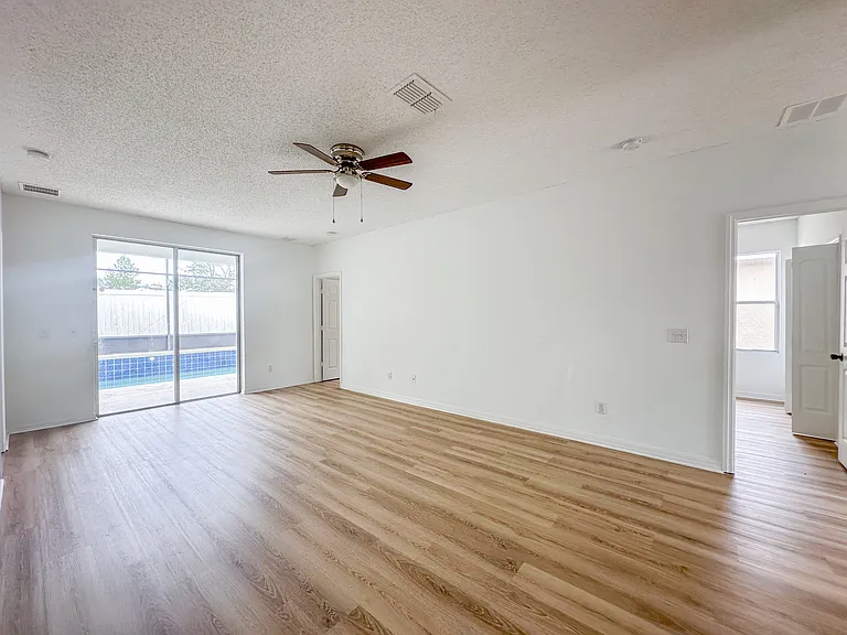 402 Sunset View Dr — Photo 20