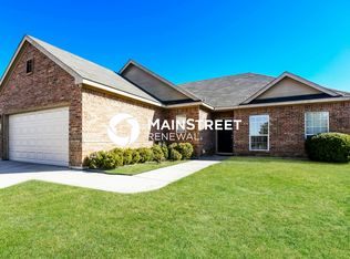 208 Kennedy Dr, Crowley, TX 76036