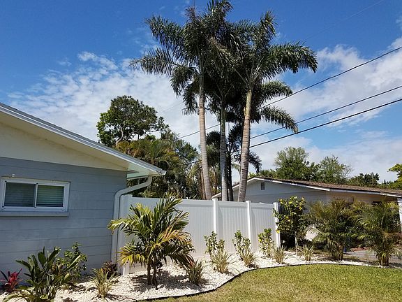 2nd image of 3601 Sunfish Dr SE