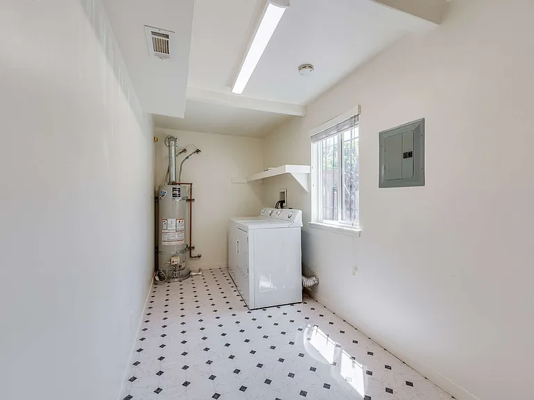 2337 Adeline St #2337 — Photo 22