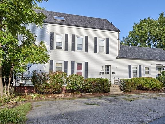2nd image of 486 Hilldale Ave