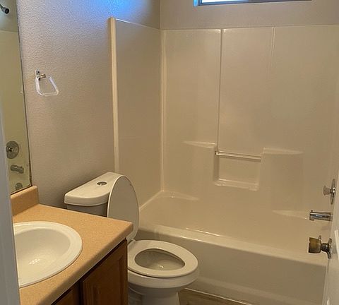 5th image of 521 Dukeway APT 4