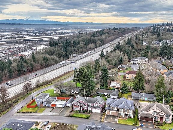 5th image of 5225 S 170th Lane
