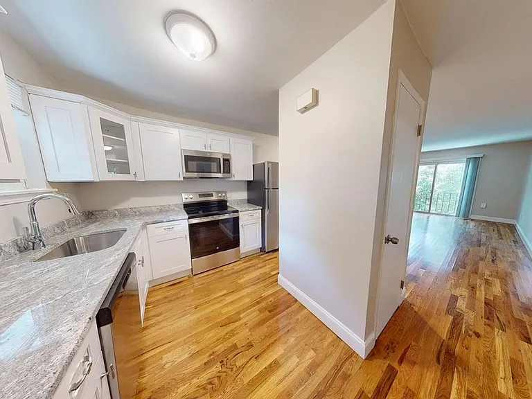 Cedar Glen — Photo 9