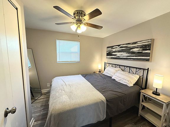 4th image of 20916 Recher Ave
