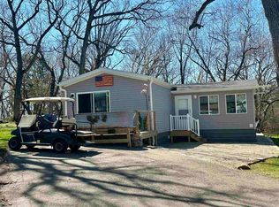 W1325 Spring Grove Rd, Ripon, WI 54971