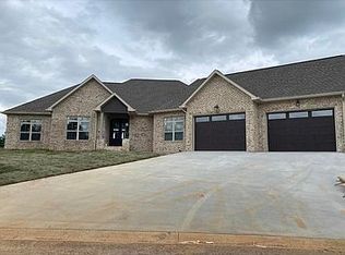 134 Choctaw Dr, Cadiz, KY 42211