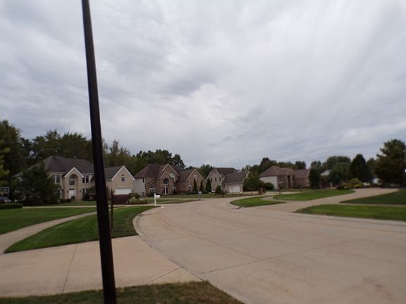 4th image of 3115 Laura Ln