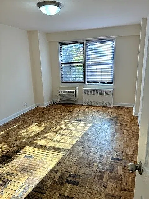 123-60 83rd Avenue — Photo 3