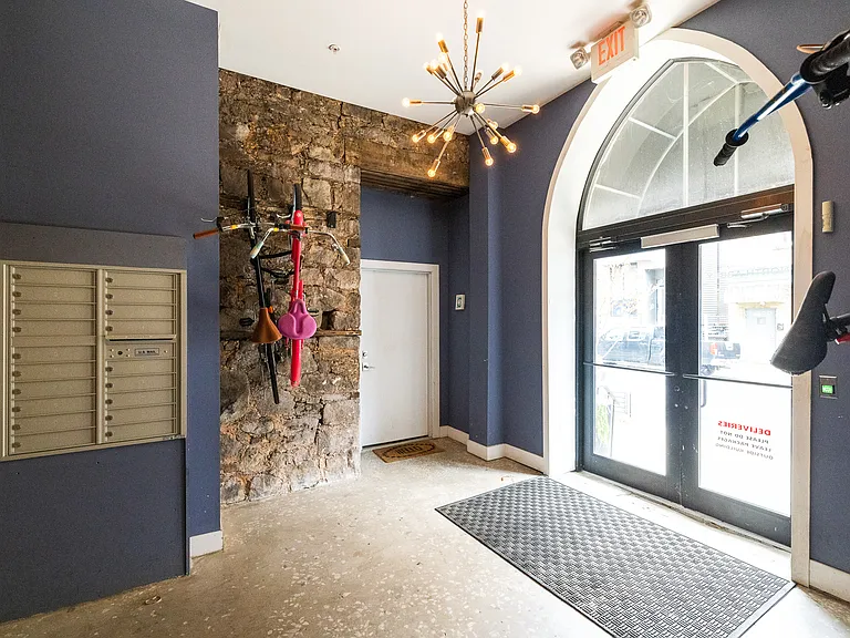 2701 W Girard Ave #8 — Photo 22