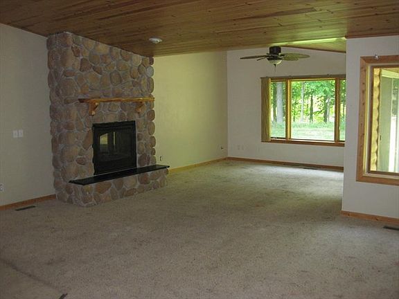 Additional Living Room