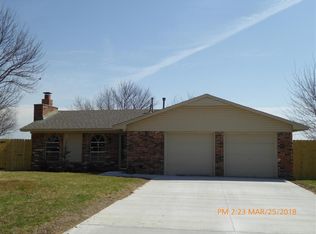 3017 SE Surrey Ln, Lawton, OK 73501
