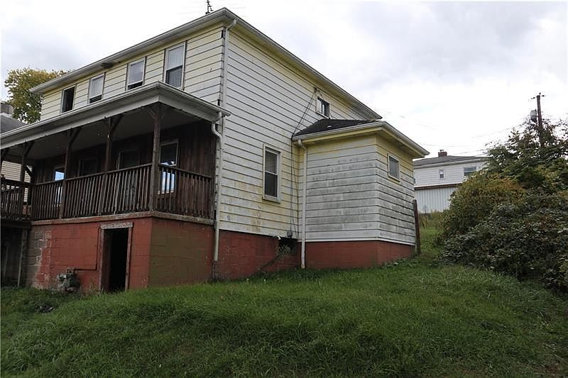 2nd image of 51 Van Voorhis Ln