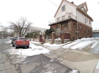 70-14 69th St #2FAM, Ridgewood, NY 11385