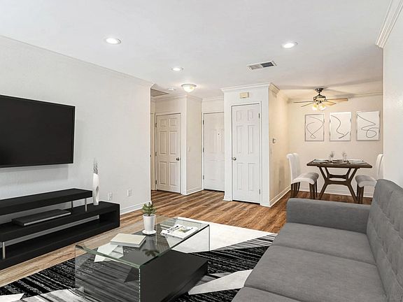 2nd image of 3625 Ash St Unit 13