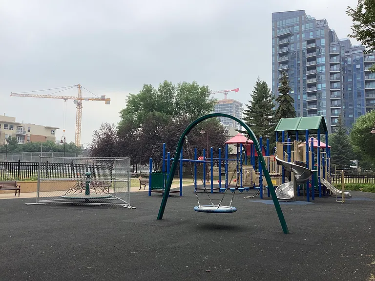 802 13th Ave SW — Photo 15