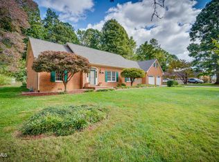220 Hollowtree Ct, Greeneville, TN 37745