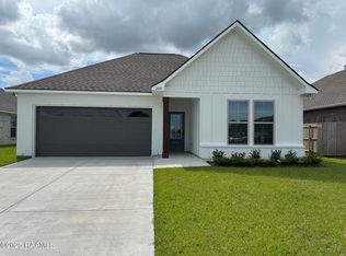 200 Starfall St, Broussard, LA 70518