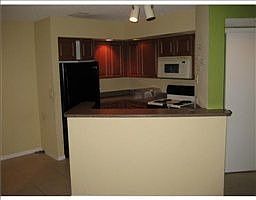 3rd image of 3480 Pinewalk Dr N APT 113