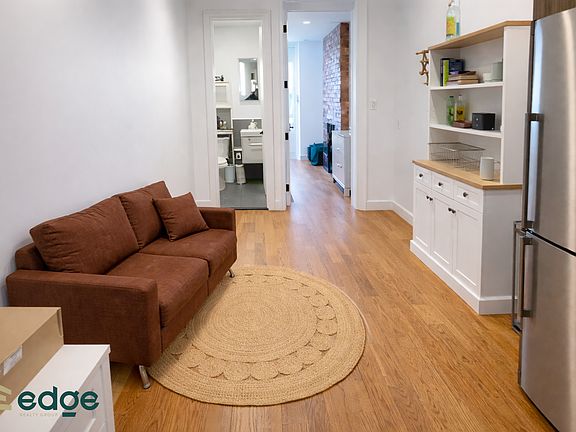 3rd image of 273 Driggs Ave APT 2R