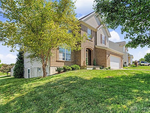 4th image of 414 Lake Haven Ct