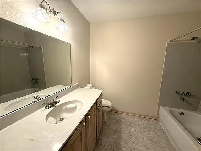 318 Hammond St — Photo 11