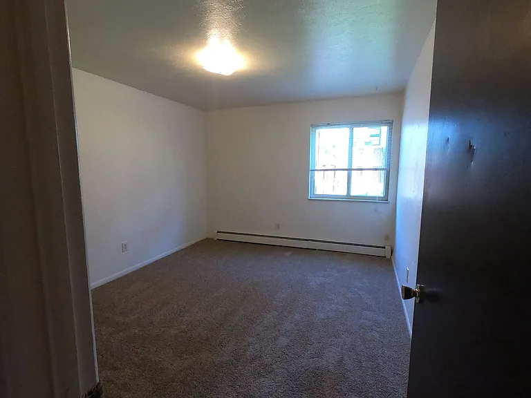 1608 Garfield Avenue — Photo 8