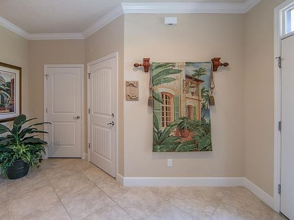 4th image of 216 Almeria Way