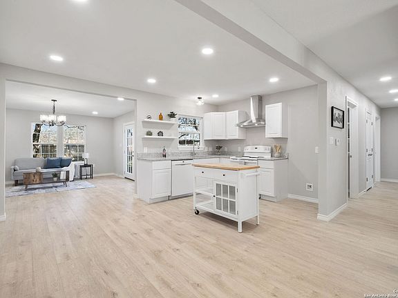 5th image of 463 MILLWOOD LN
