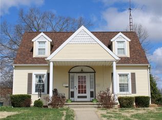 715 W South 1st St, Shelbyville, IL 62565