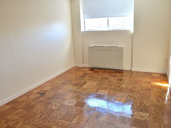 3rd image of 103 Monmouth St #302