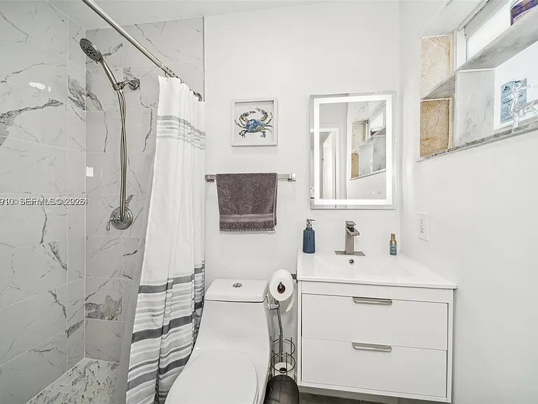 15704 SW 302nd Ter — Photo 11