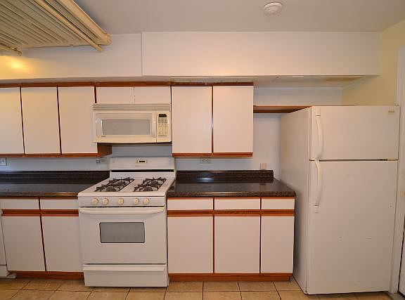 3rd image of 4512 N Laporte Ave #1E