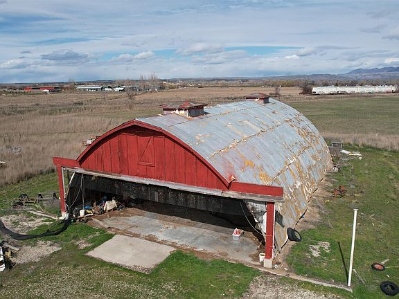 2nd image of 2395 Airport Rd