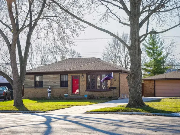 31029 W Angeline Ct, Saint Clair Shores, MI 48082