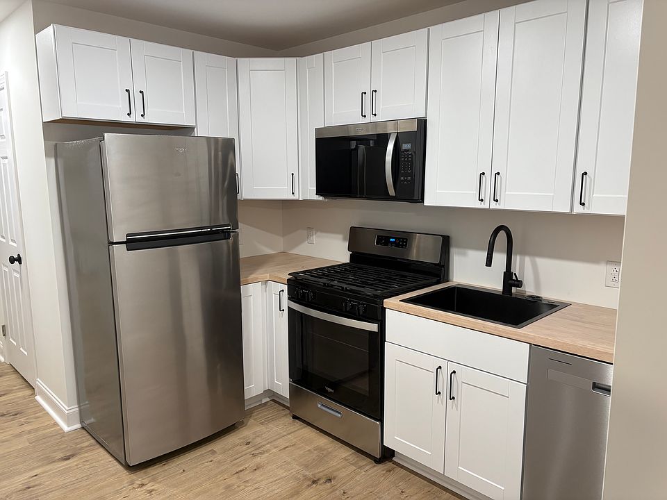 1st image of 22 Lloyd Ave APT A