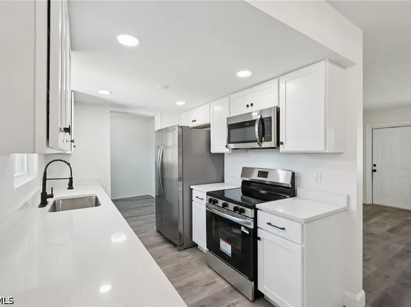 4927 Billys Creek Dr, Fort Myers, FL 33905