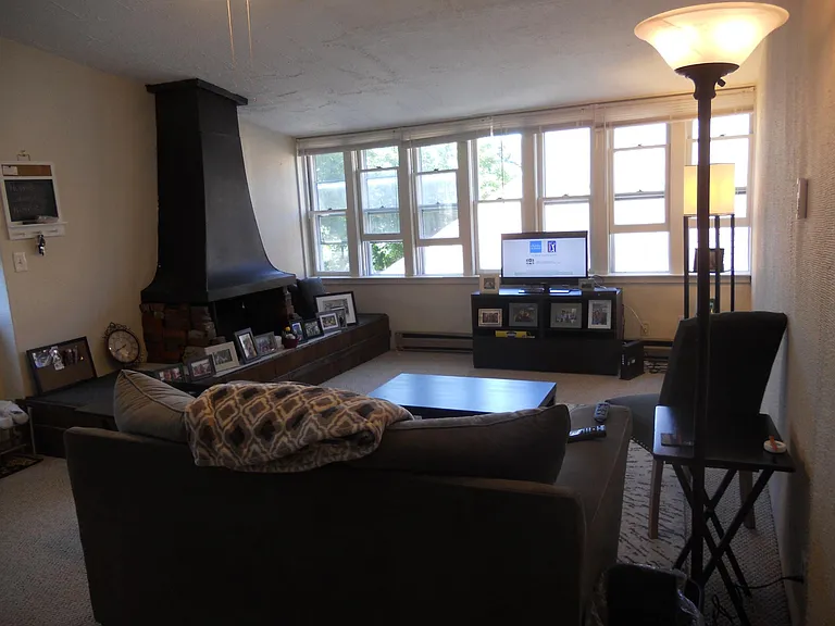 124 Nichols Ave #3 — Photo 4