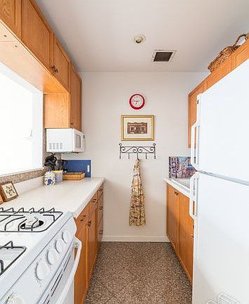 4th image of 417 E 90th St APT 8D